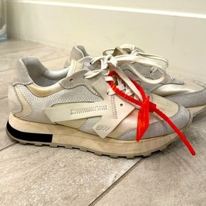 OFF-WHITE
HG Runner 'White' Sneakers Size:36